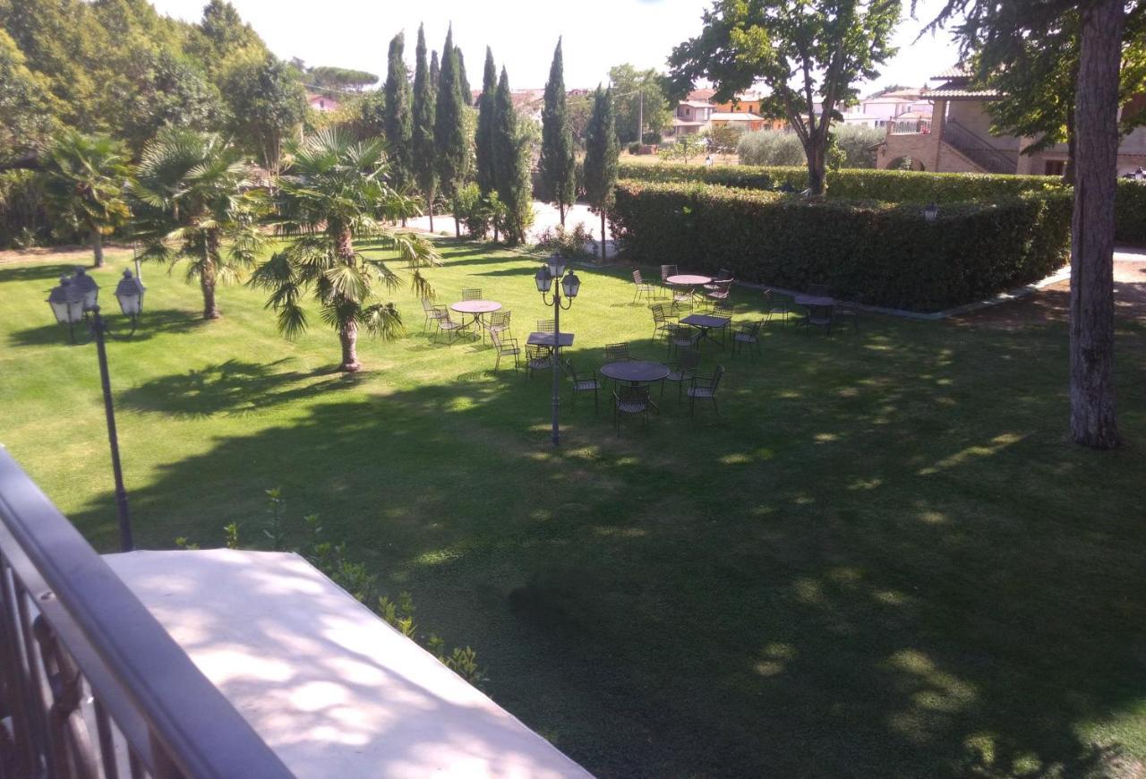 Hotel Parco Dei Cavalieri Assisi Petrignano Esterno foto